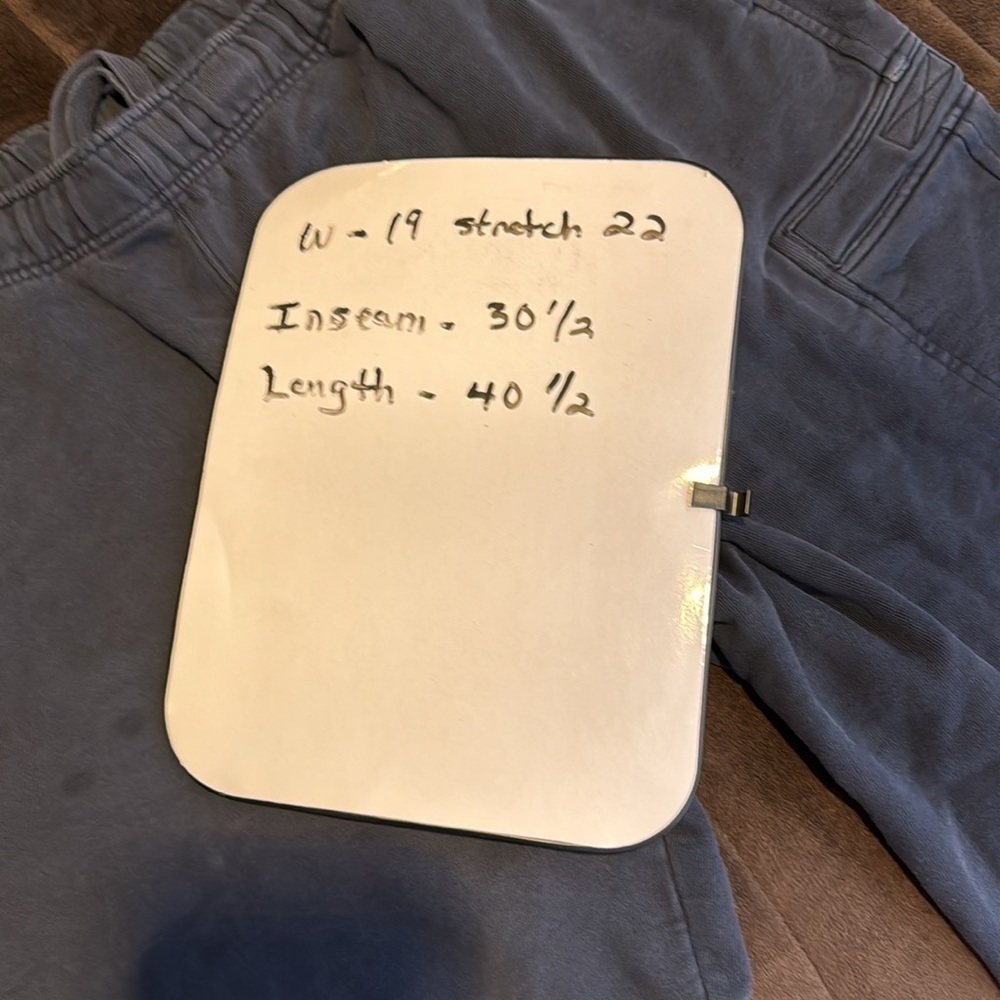 Mens LL Bean, XL Tall, navy blue, cargo sweatpants, errand, Athlesure , worn in - Picture 10 of 10
